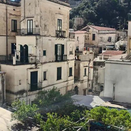 Casa Laurus Incantevole Terrazza Centro Дом отдыха Амальфи