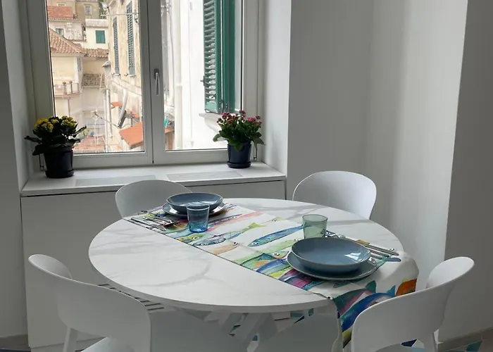 Casa Laurus Incantevole Terrazza Centro 度假居 *