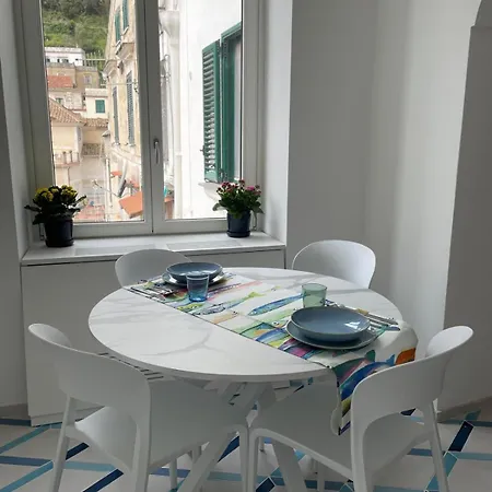 Casa Laurus Incantevole Terrazza Centro 펜션 *