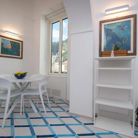 Casa Laurus Incantevole Terrazza Centro Hébergement de vacances *