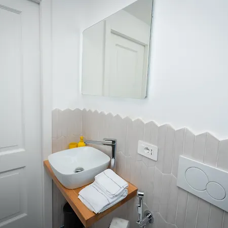 Casa Laurus Incantevole Terrazza Centro 度假居