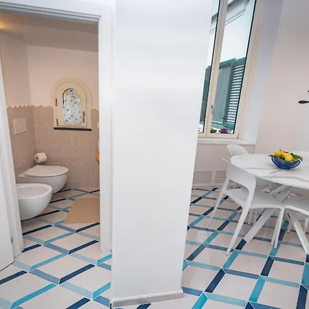 Casa Laurus Incantevole Terrazza Centro Hébergement de vacances *